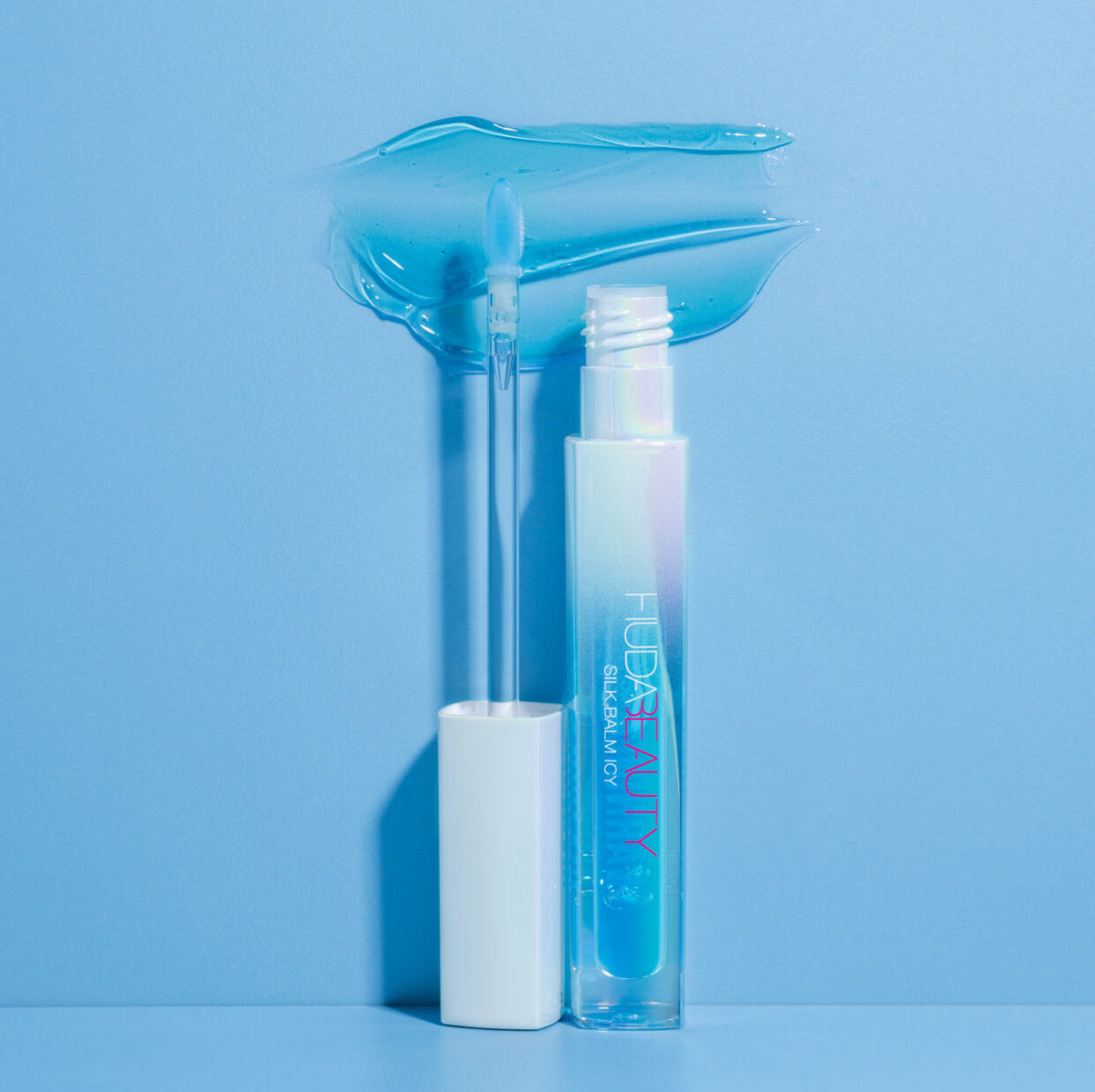 Huda Beauty Silk Balm Icy Cryo-Plumping lūpu balzams