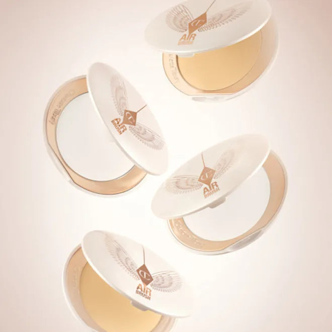 Charlotte Tilbury финиш с эффектом сияния Flawless Finish – бежевый/насыщенный (дорожный формат) 