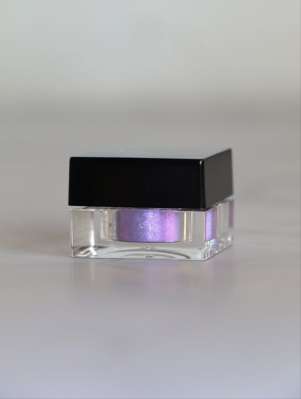 HUDA BEAUTY Kira Kira Dust Loose Glitter – Level Up (фиолетовый)