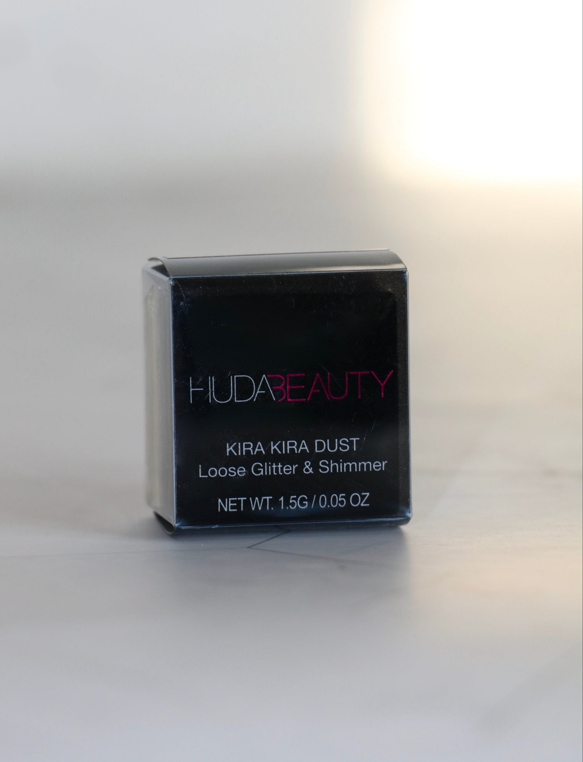 HUDA BEAUTY Kira Kira Dust Loose Glitter – Level Up (фиолетовый)