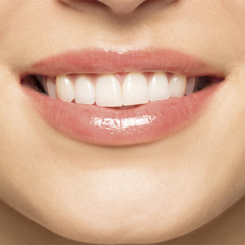 Clarins Instant Light Natural Lip Perfector – 02 Apricot Shimmer